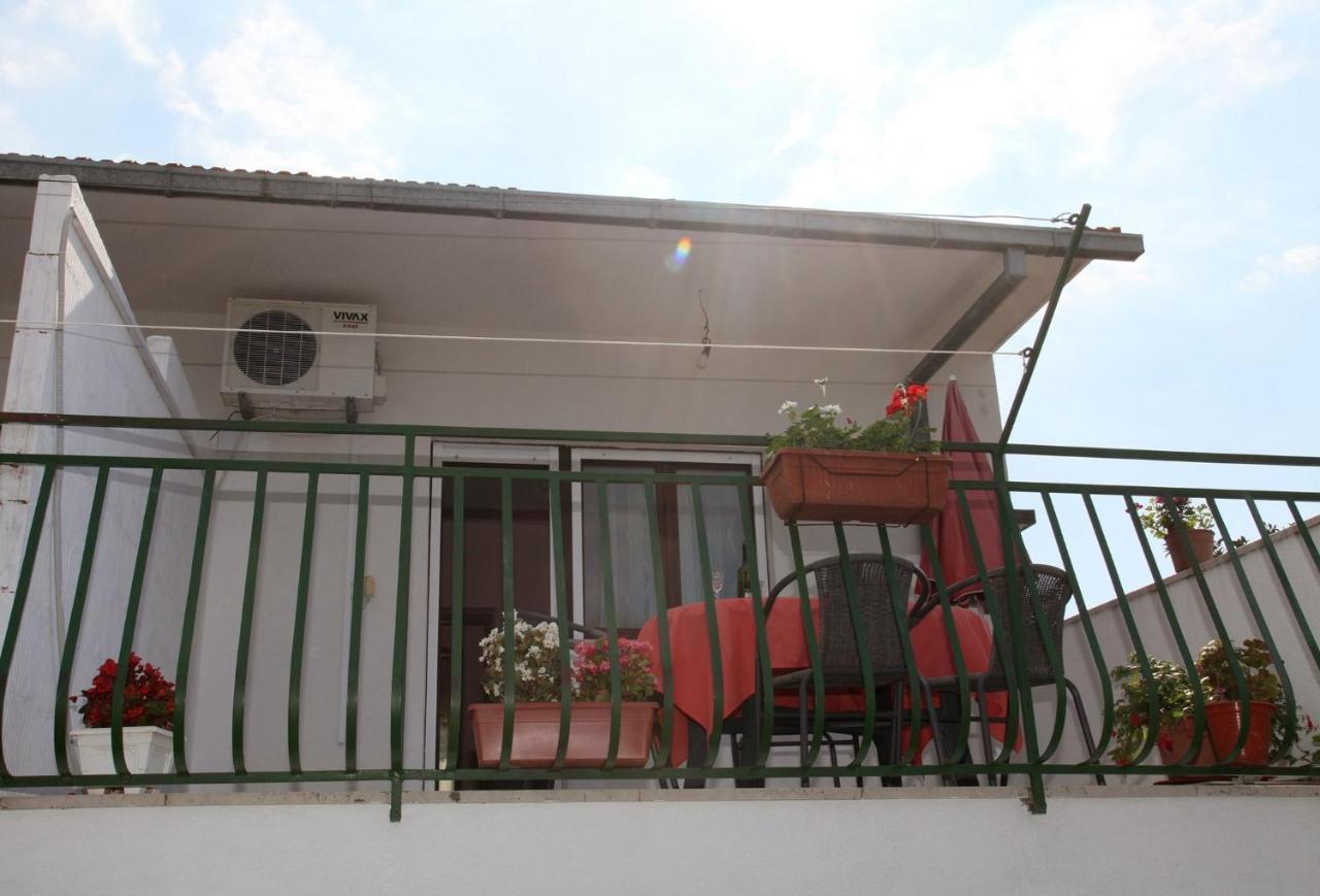 Apartment Okrug Donji 6 Округ Горни Екстериор снимка